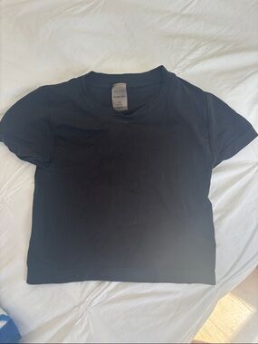Aritzia Black Short Sleeve Crewneck Top